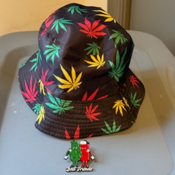 Pot leaf bucket hat - Picture 1 of 6